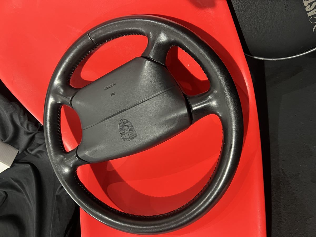 ポルシェ993用ステアリング（純正）ガレージ内整理処分(ステアリング