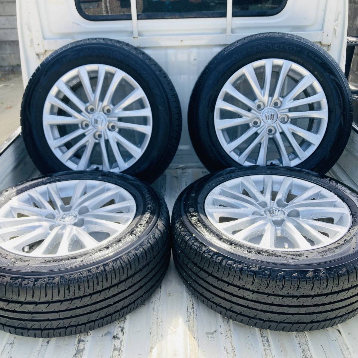 トヨタ 210 クラウン ロイヤル 純正 16インチPCD114.3 7J +40 TOYO  