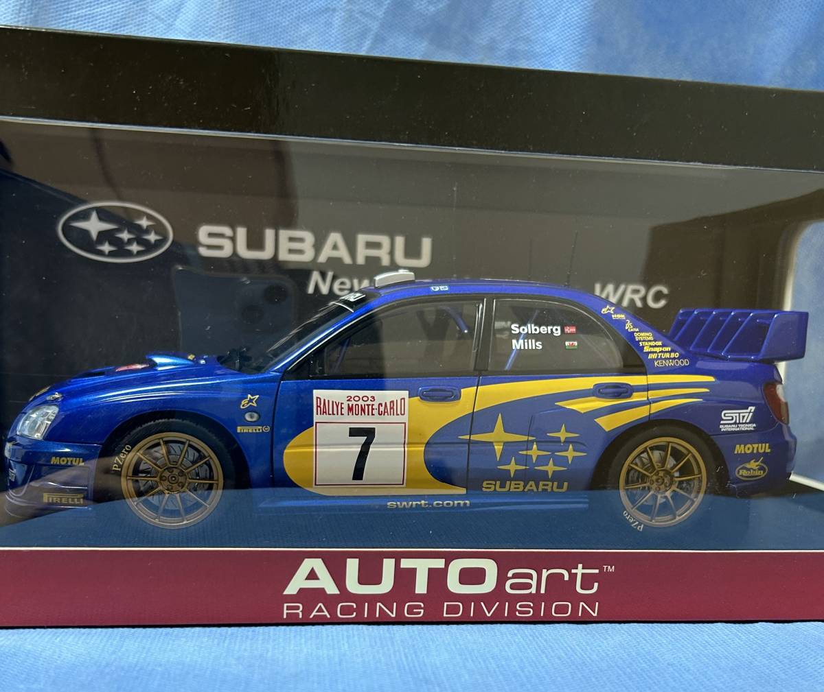 今月処分特価】【左ミラー脱落】AUTOart オートアート 1/18 スバル
