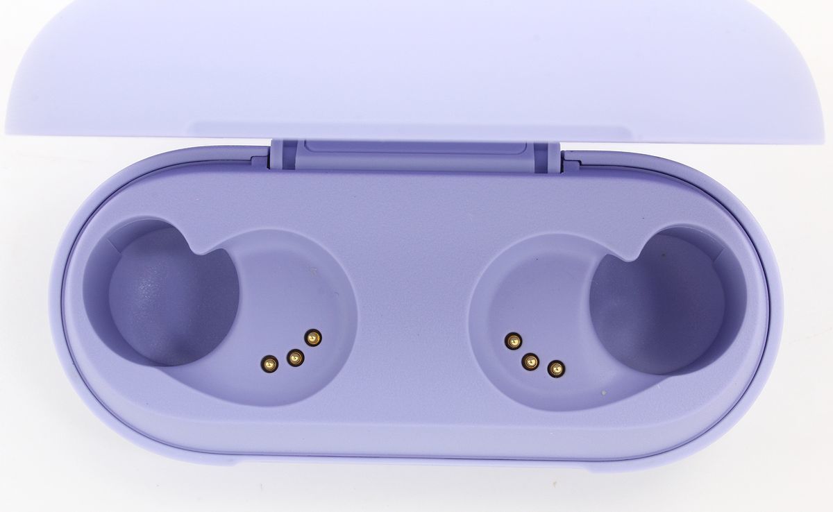 美品☆SONY☆ワイヤレスノイズキャンセリングイヤホン ラベンダー