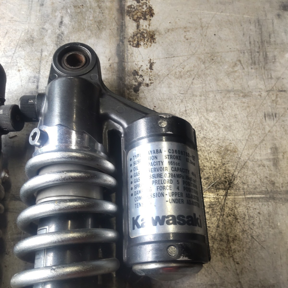 カワサキ ゼファー1100 リアサスペンション 左右 純正 中古 2025年最新