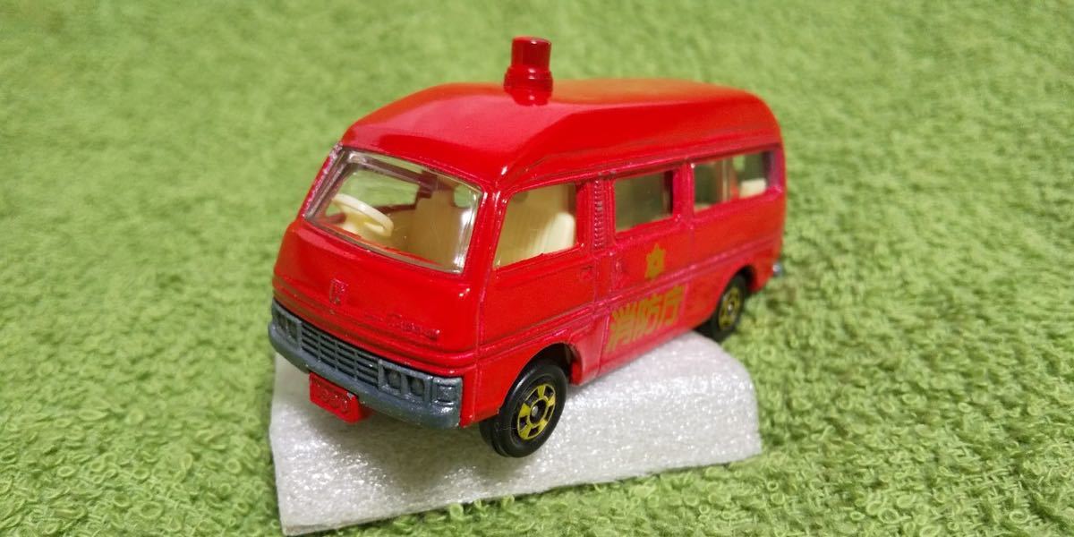 トミカ 3 ニッサン キャラバン ハイルーフ 消防 指揮車 ファイヤー 