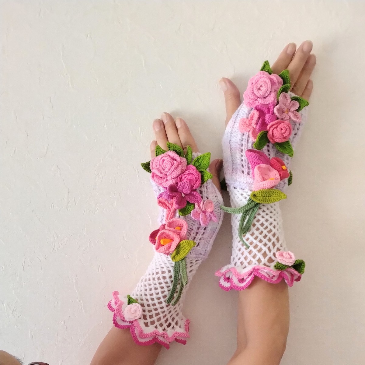 アームウォーマー春夏用　　　　　　　薔薇、カラー、白＆藤色ミックス　ami laine