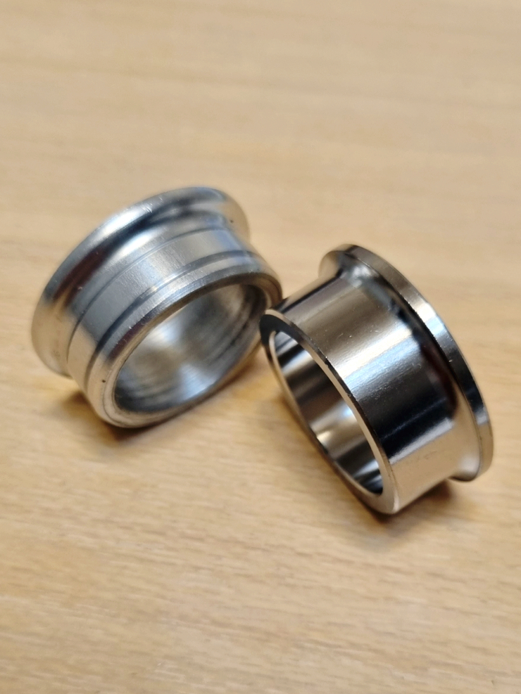 141-F-2 ◇ スズキGSX-R600/750チタン合金フロントアクスル強化カラー