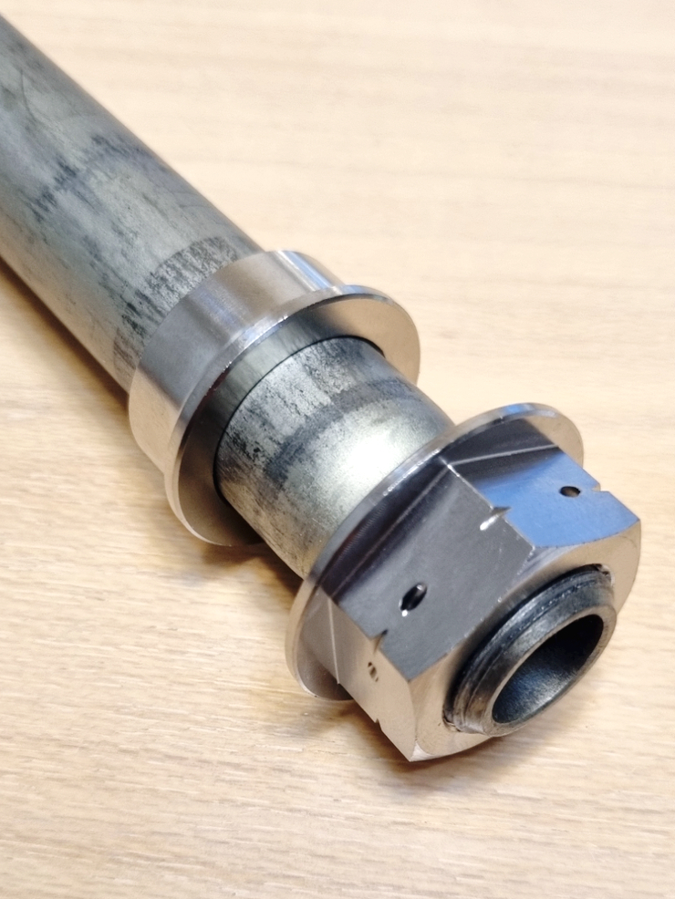 141-F-2 ◇ スズキGSX-R600/750チタン合金フロントアクスル強化カラー