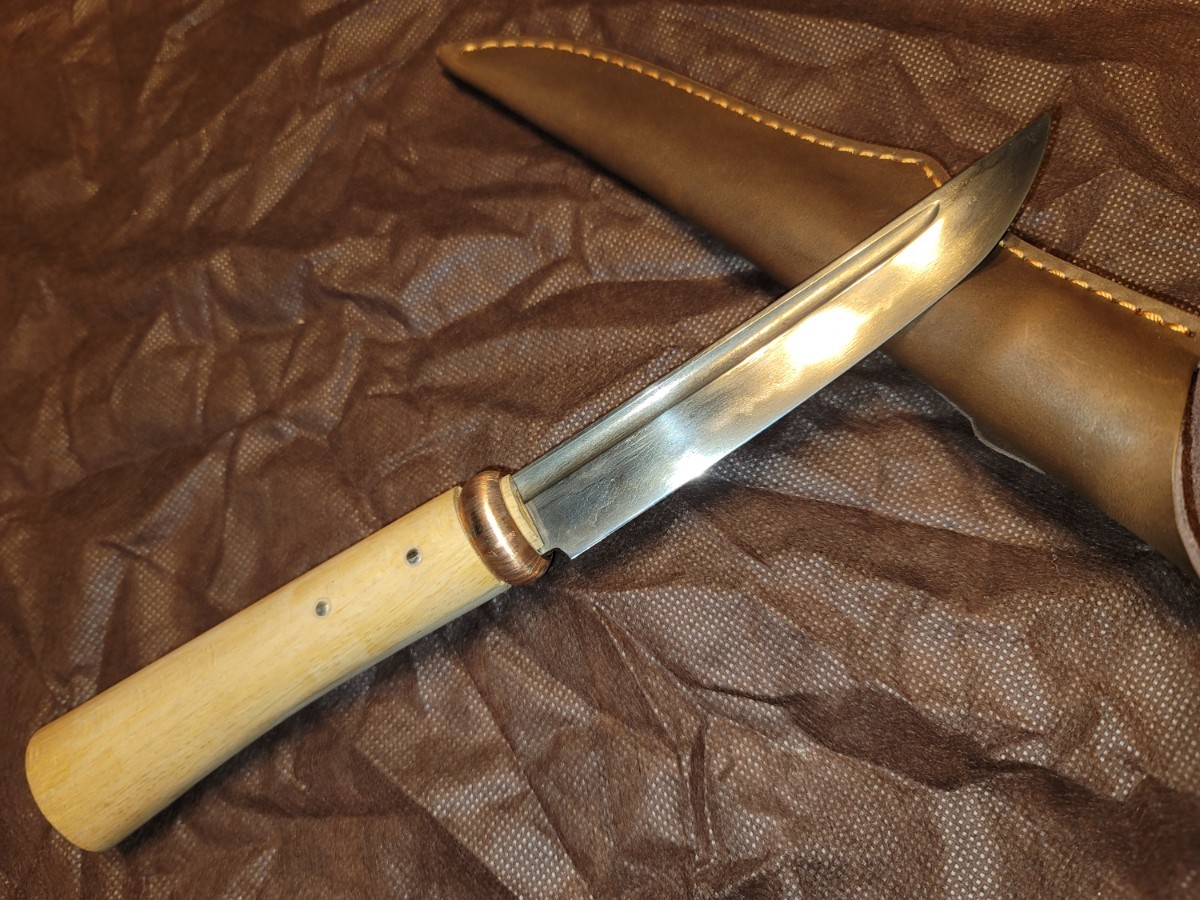 日本刀ナイフ 2 樋入り残欠 美しい波紋 ブッシュクラフトや  