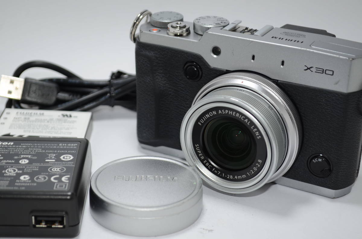 X30 FUJIFILM シルバー バッテリー付き .com 安い 【外観並級