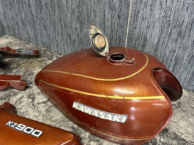 KZ900 オリジナル外装セット タンク サイドカバー テールカウル Z1 Z2