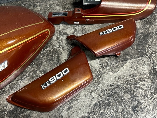 KZ900 オリジナル外装セット タンク サイドカバー テールカウル Z1 Z2