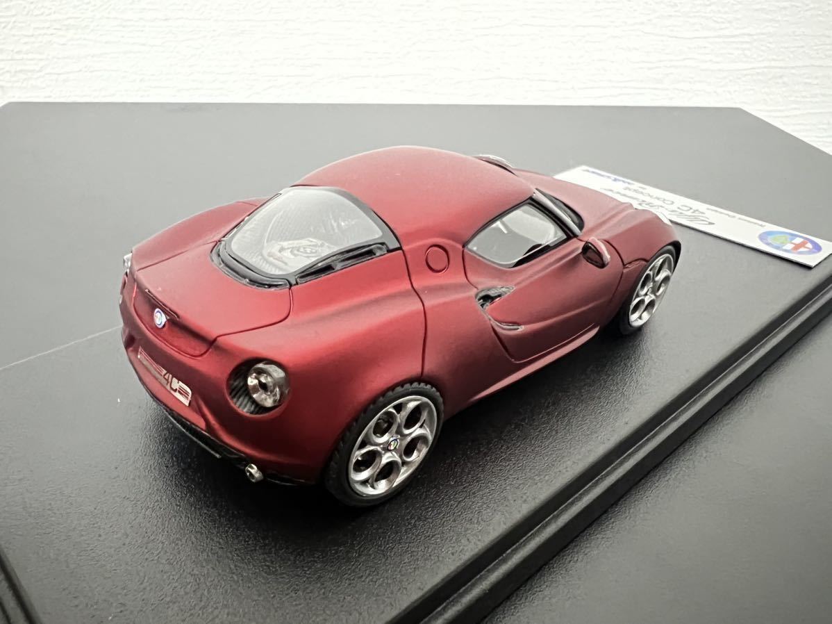 1/43 アルファロメオ 4C コンセプト マット メタリック レッド ルック