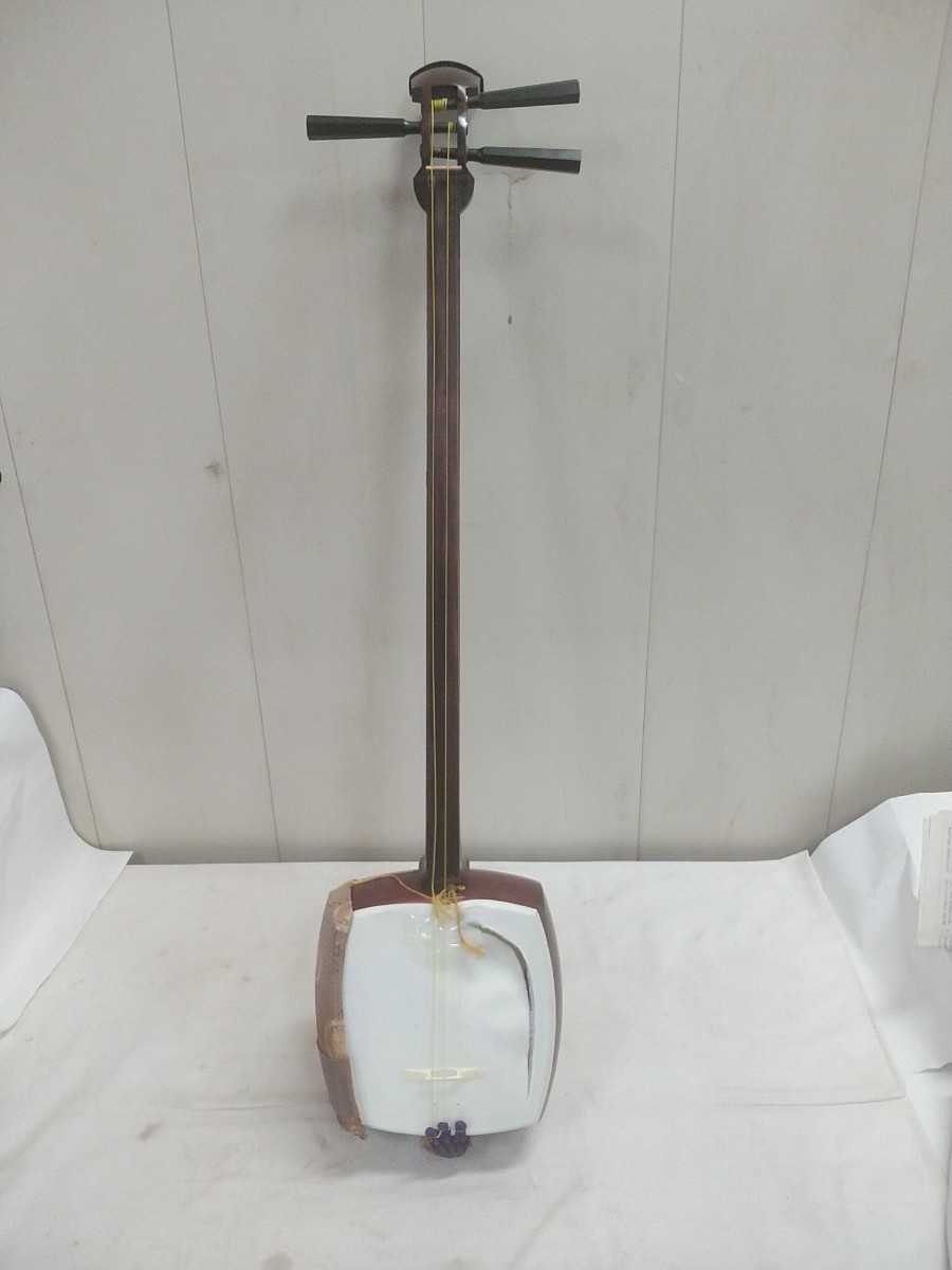 j*y様 中古三味線本体 白紫 ケース付き 三味線 本体のみ ハードケース