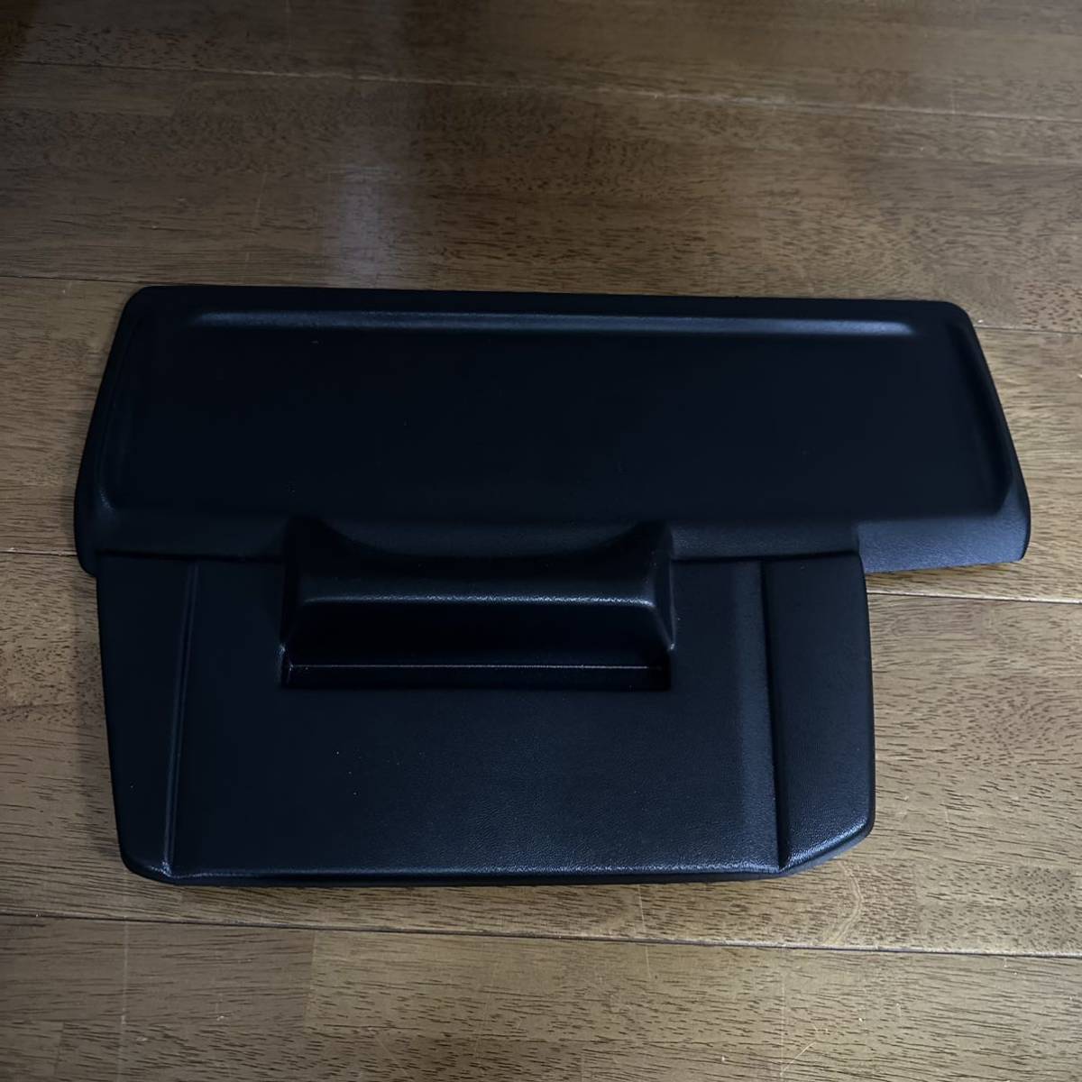 プリウスα専用ナビバイザー 