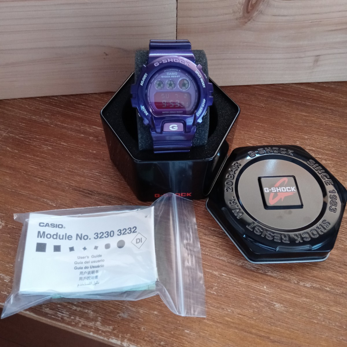 美品【レア】G-SHOCK「DW-6900CC」CASIO クレイジーカラーズ パープル 