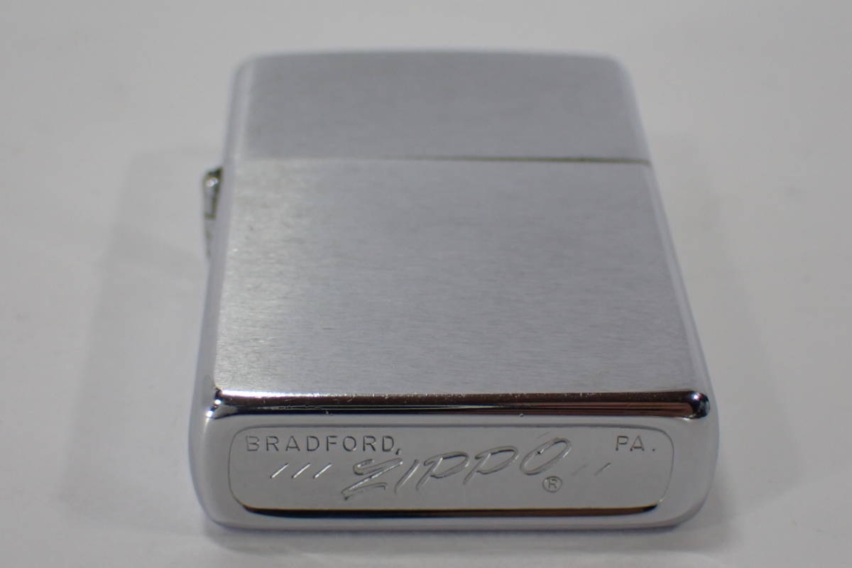 | ZIPPO] 百姓いろは 83147【 /// ZIPPO // 】斜字体 筆記体 旧ロゴ イタリック体 1977年 ビンテージ ジッポー 着火確認済み【 ／／／ ZIPPO ／／ 】