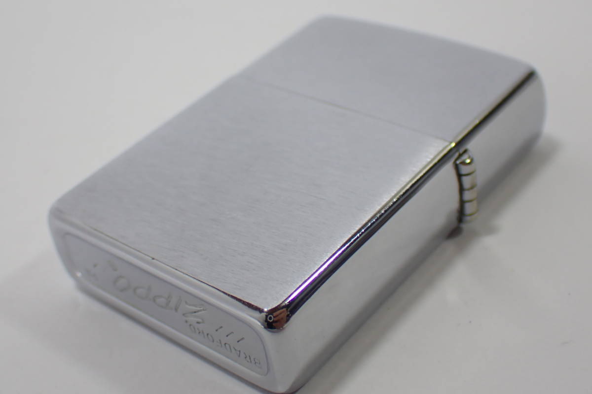 | ZIPPO] 百姓いろは 83147【 /// ZIPPO // 】斜字体 筆記体 旧ロゴ イタリック体 1977年 ビンテージ ジッポー 着火確認済み【 ／／／ ZIPPO ／／ 】