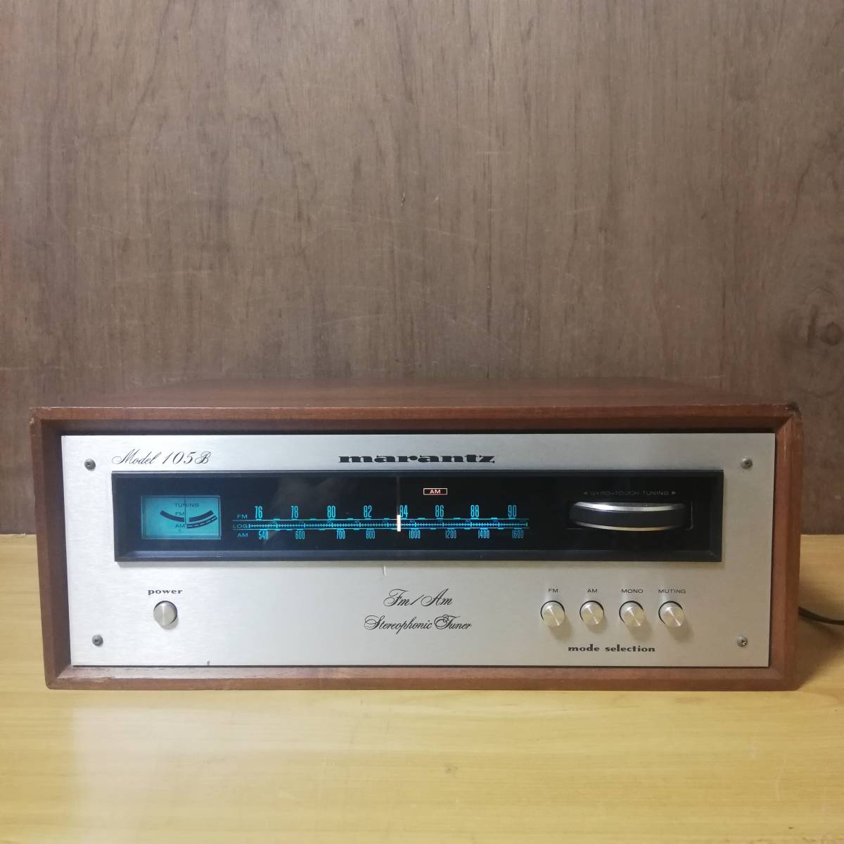 マランツ　チューナー　Model 105B 中古 MARANTZ / マランツ MODEL 105B FM/AM チューナー