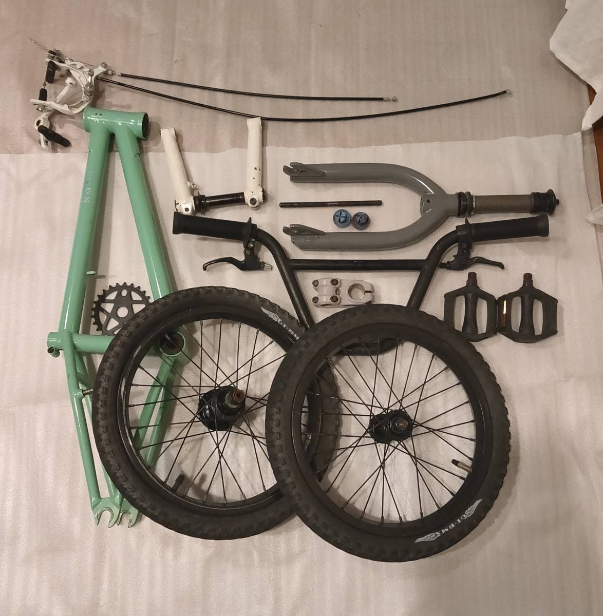 直接引き取り】BMX KINK 16インチ 子供用 ブラック 16インチ フリー