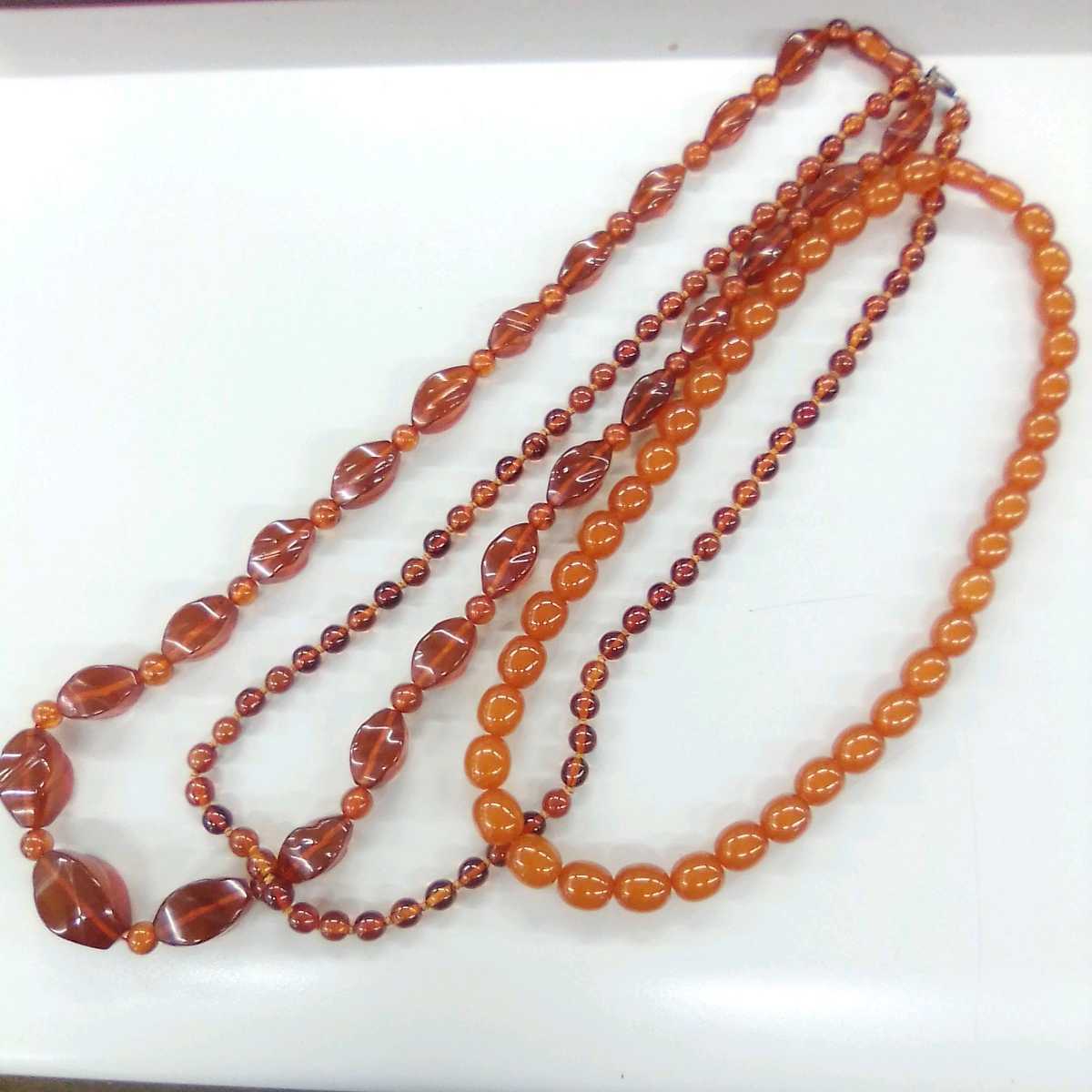 ●ハ5361H◎琥珀　アンバー等　ロングネックレス・ネックレス　色々　3点まとめて◎送料込み◎