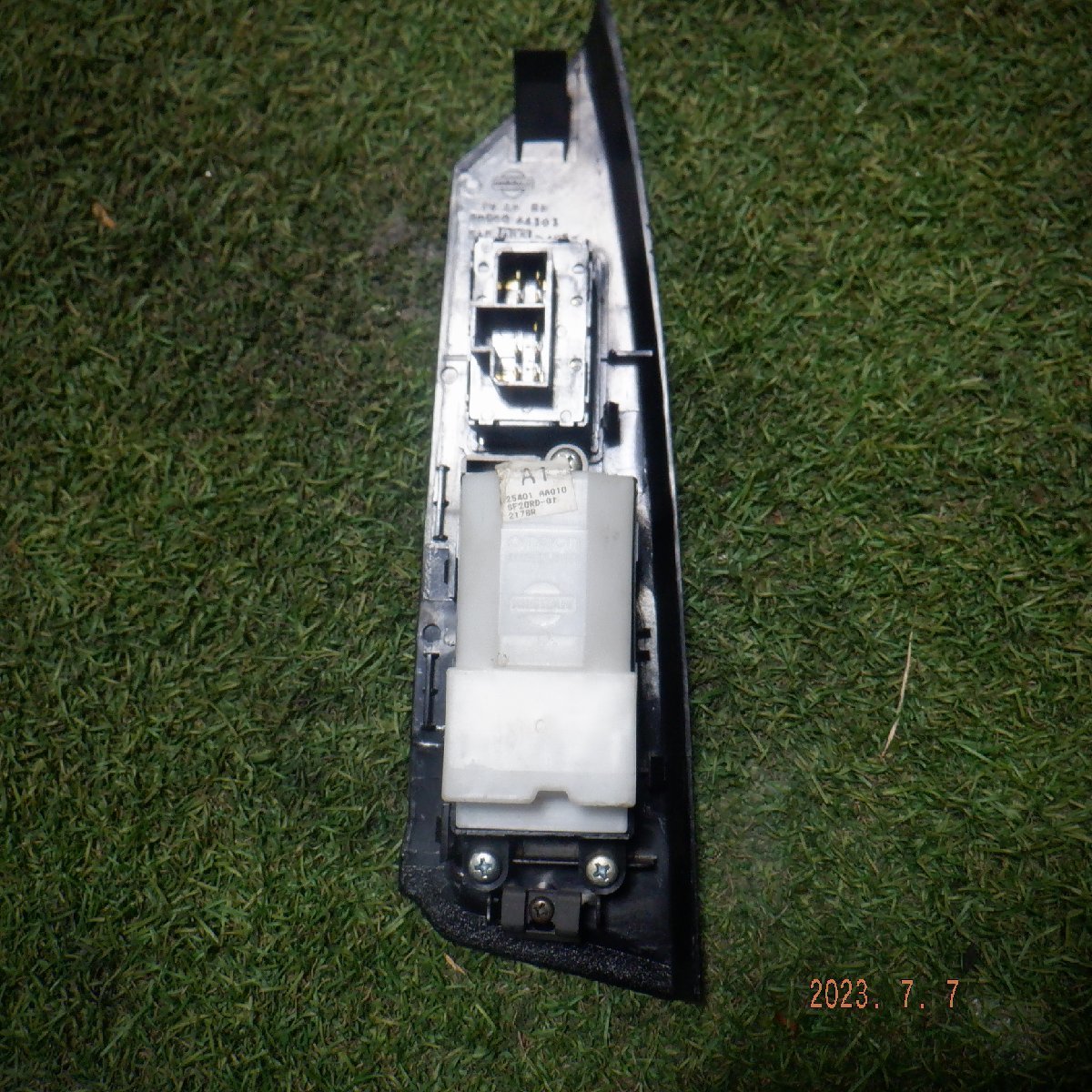 R30スカイライン パワーウィンドウスイッチ | 日産 純正