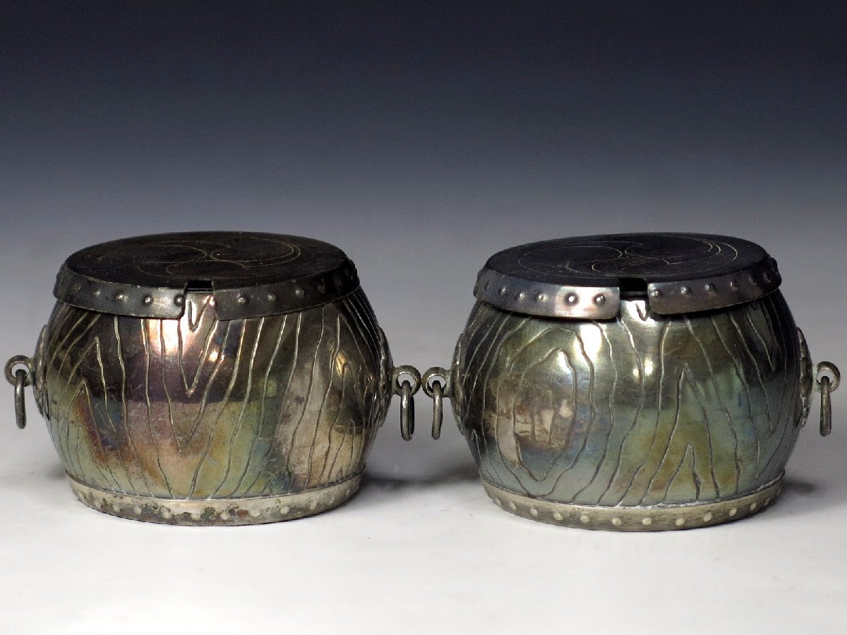 宮本謹製 純銀製 太鼓形 調味料入 一対 5.4cm 62.6g 純銀 刻印 在銘 ボンボニエール 置物 13