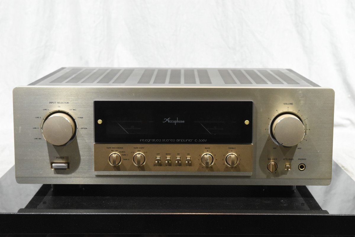 現状Accuphase Accuphase プリメインアンプ E-305V ♪ 4AD28-5 E-305 