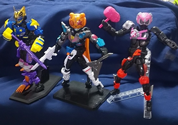 仮面ライダーギーツ PB01 リボルブチェンジフィギュア エントリー