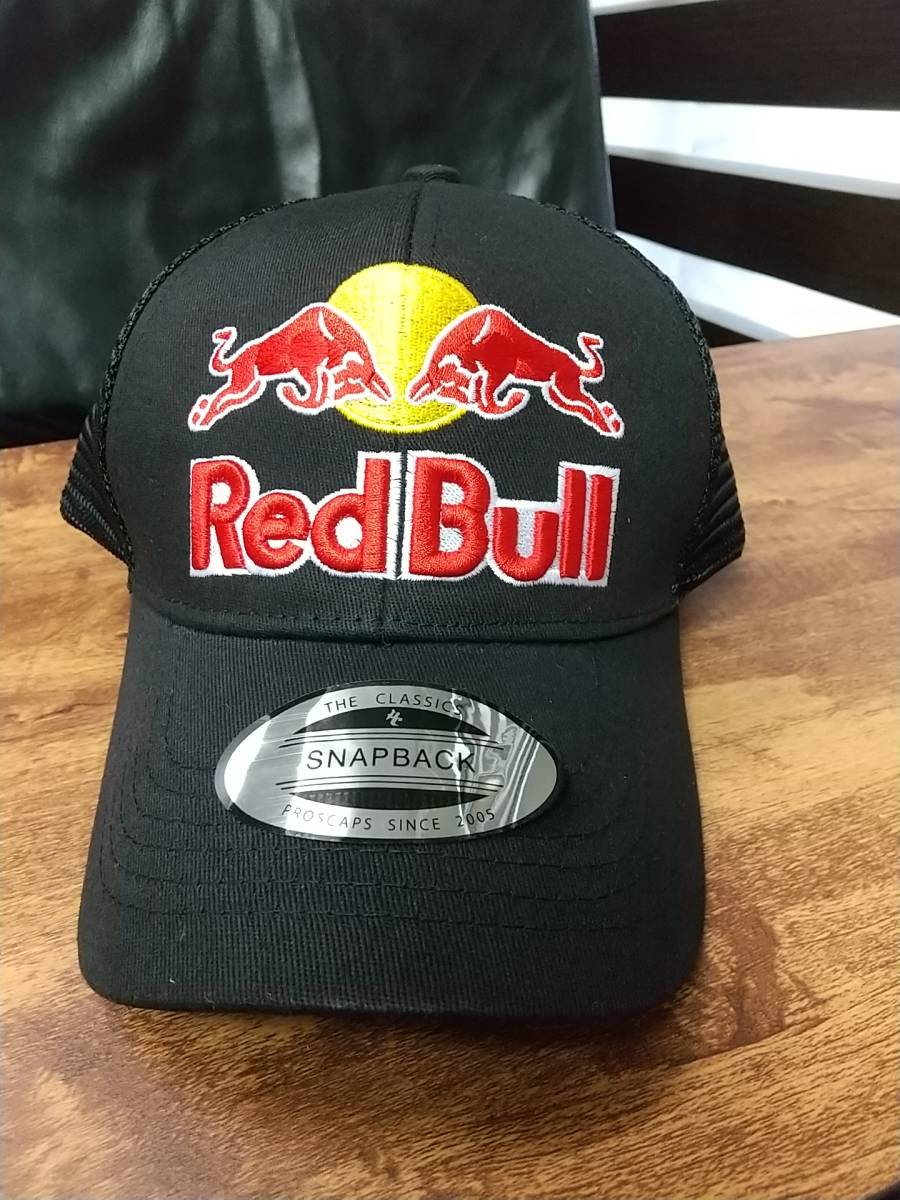 即決 新品 送料無料 レッドブル キャップ CAP 黒x黒 レーシング 