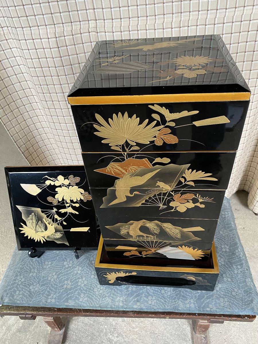 五段重箱 重台付き/松竹鶴亀扇子花蝶金彩蒔絵梨地/共箱▽沈金時代漆器 