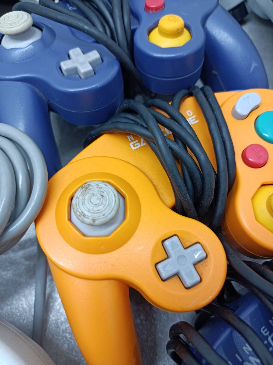 063 A 【ジャンク】 PS4、PS2、Wii、その他レトロコントローラーまとめ