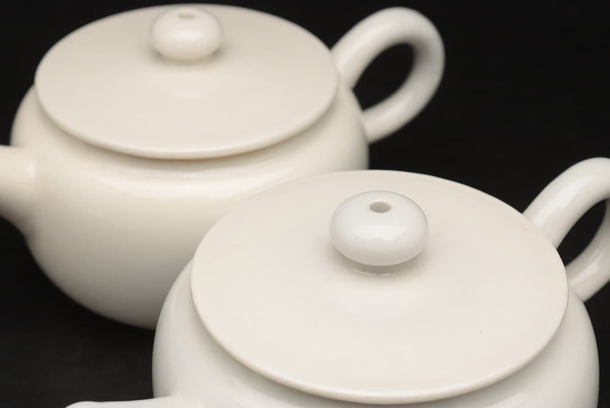 EL820 煎茶道具【真葛香斎 造/一茶花押】白磁 砲口 後手急須 一双
