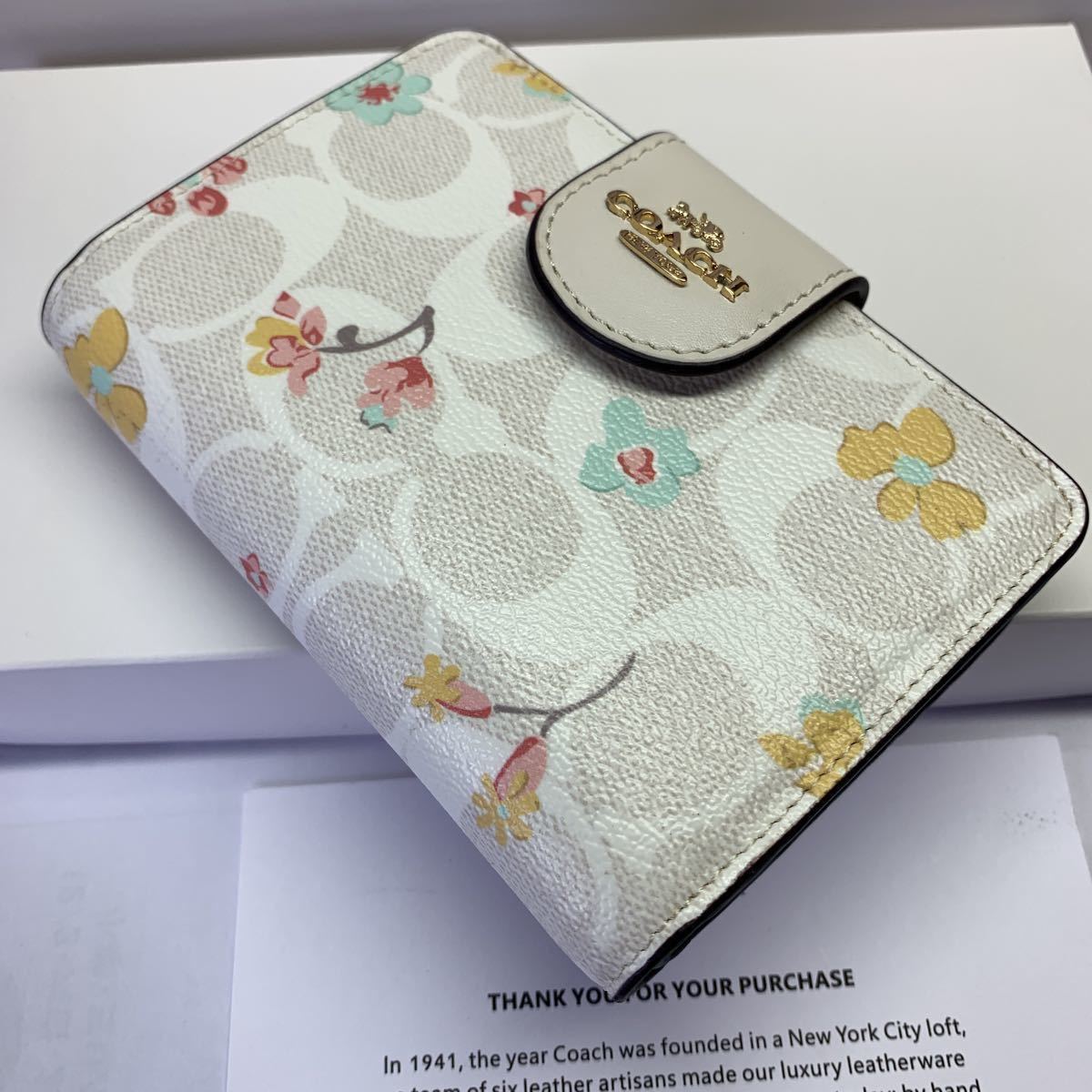 COACH 新品 箱付き 財布 アウトレット 花柄 シグネチャー ミスティカル 
