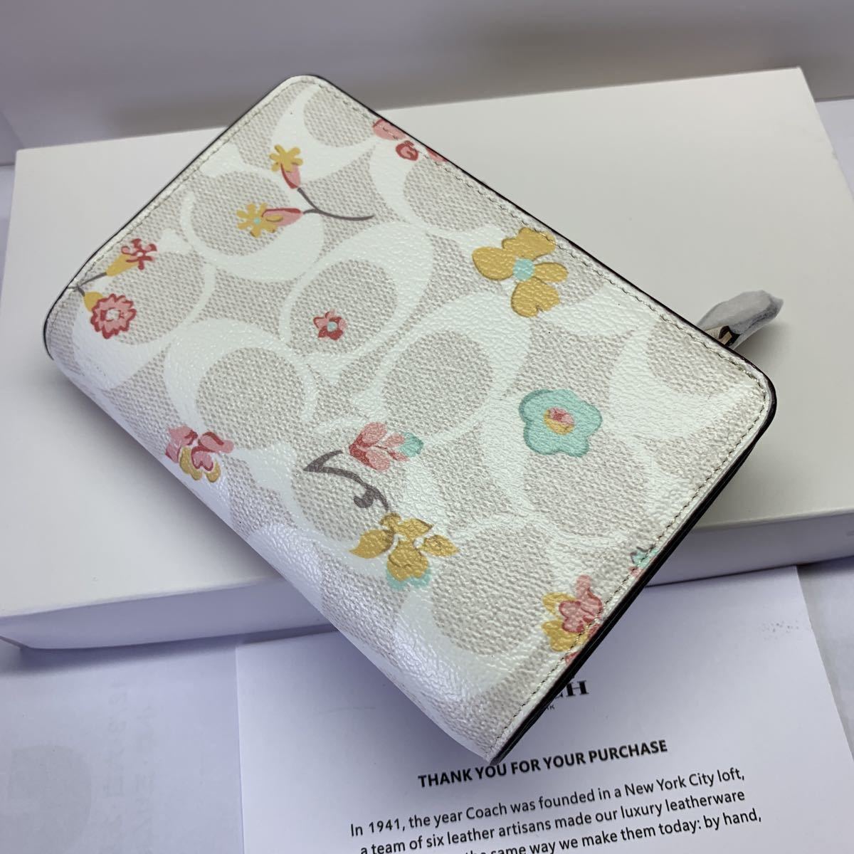 COACH 新品 箱付き 財布 アウトレット 花柄 シグネチャー ミスティカル 