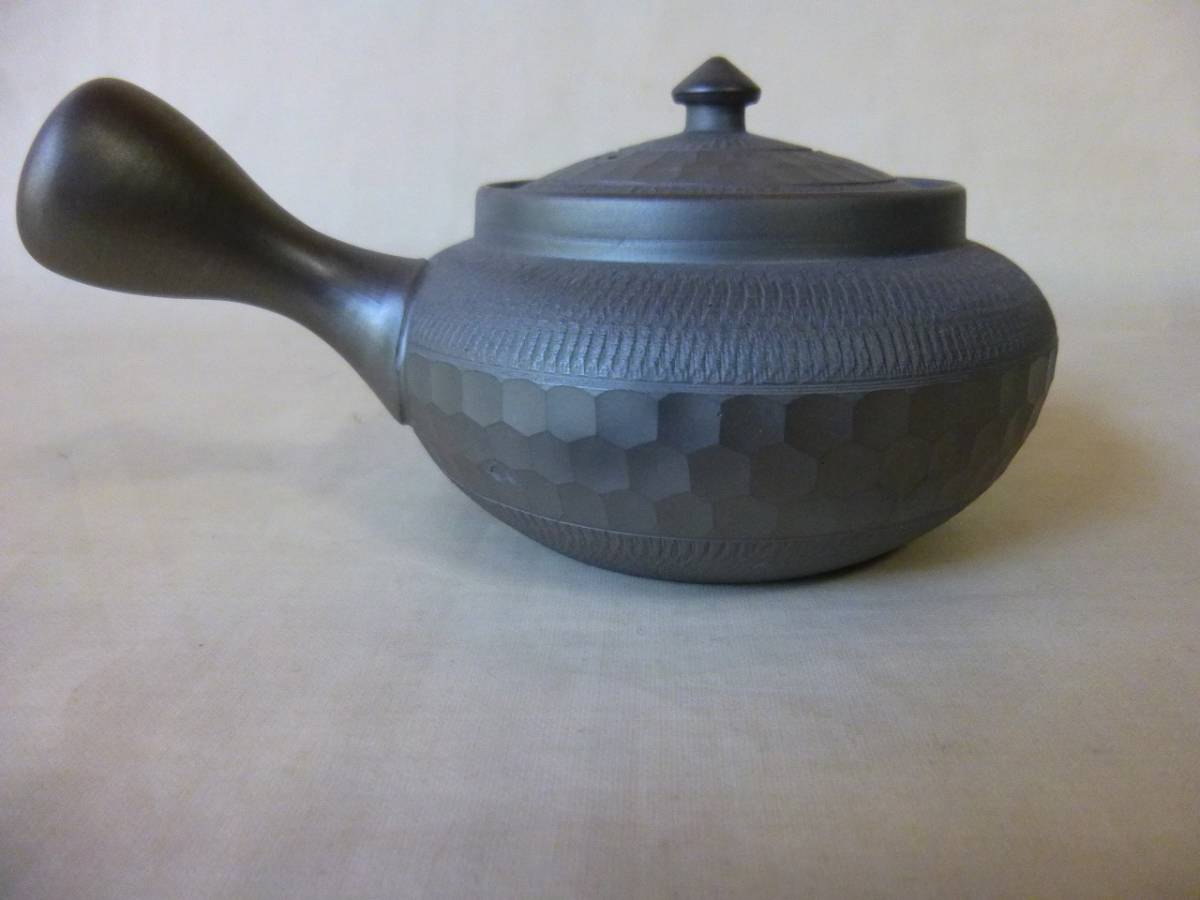 ☆【萬古焼】森伊呂久作 半ダイヤカット急須（共箱）☆ 万古焼