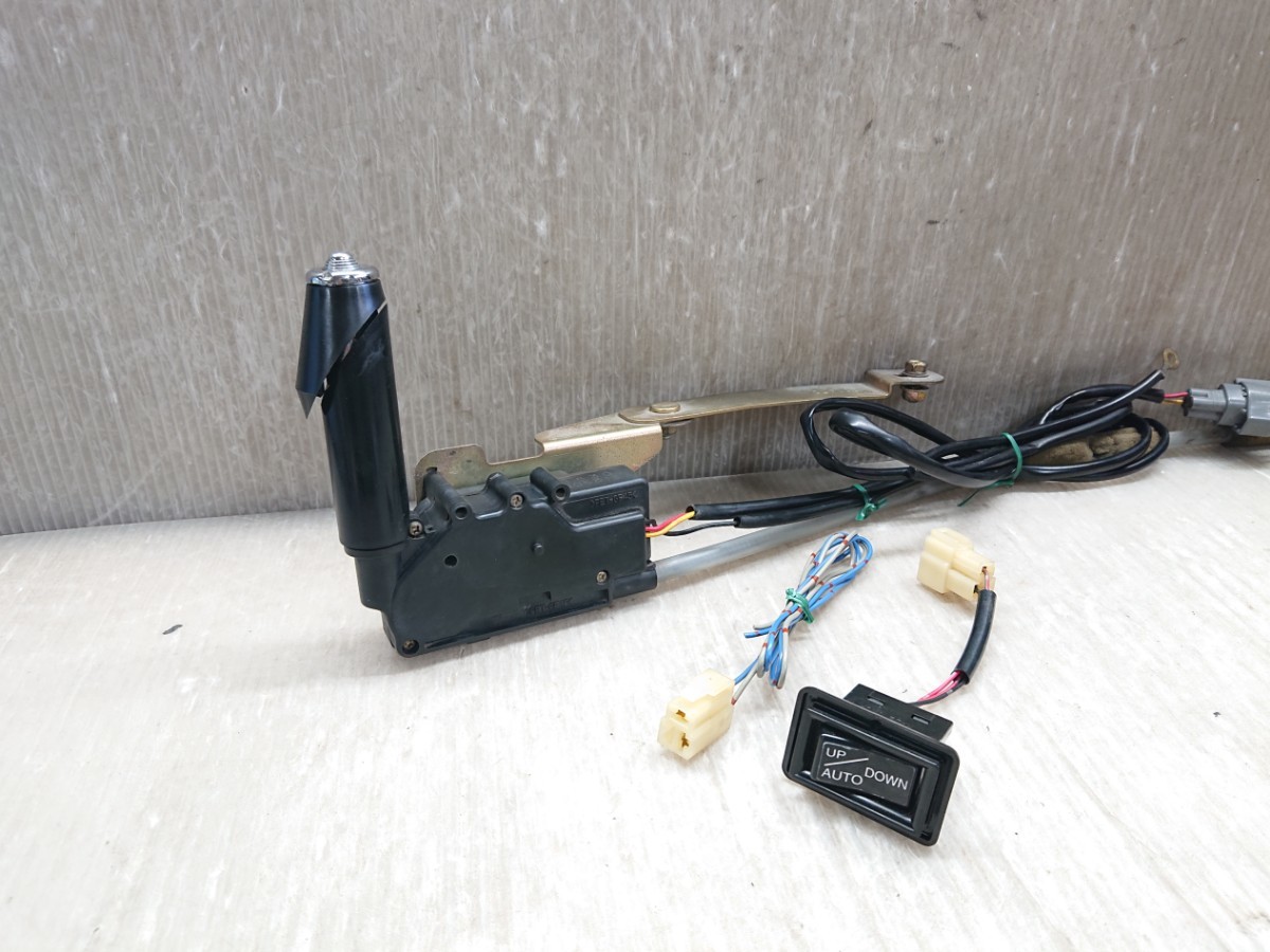 クラウン 18 純正 フロント コーナーポール オート 青イルミ GRS180