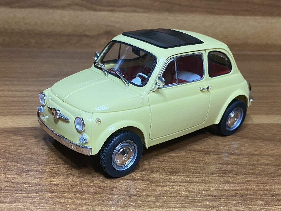 完成品 タミヤ　フィアット 500 1/24