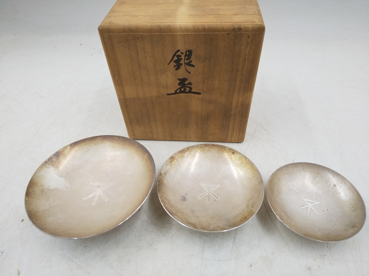 銀杯木箱付き 純銀製 内閣総理大臣贈銀杯 重量145g 木箱付き