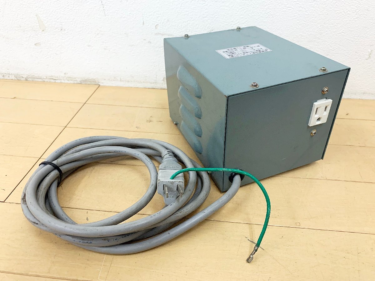 ☆中古☆ルーセント 変圧器 1巻線 容量1725VA 1相 E種 100V→115V 15A