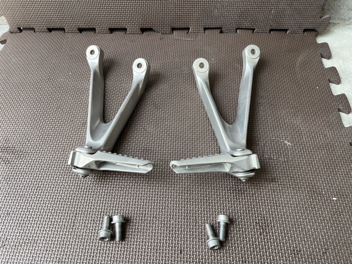 Honda CBR1000RR SC59 後期 純正 タンデムステップ 左右セット