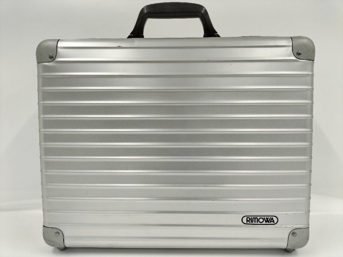 ○リモワ アタッシュケース シルバー アルミ 鍵付き リモア RIMOWA