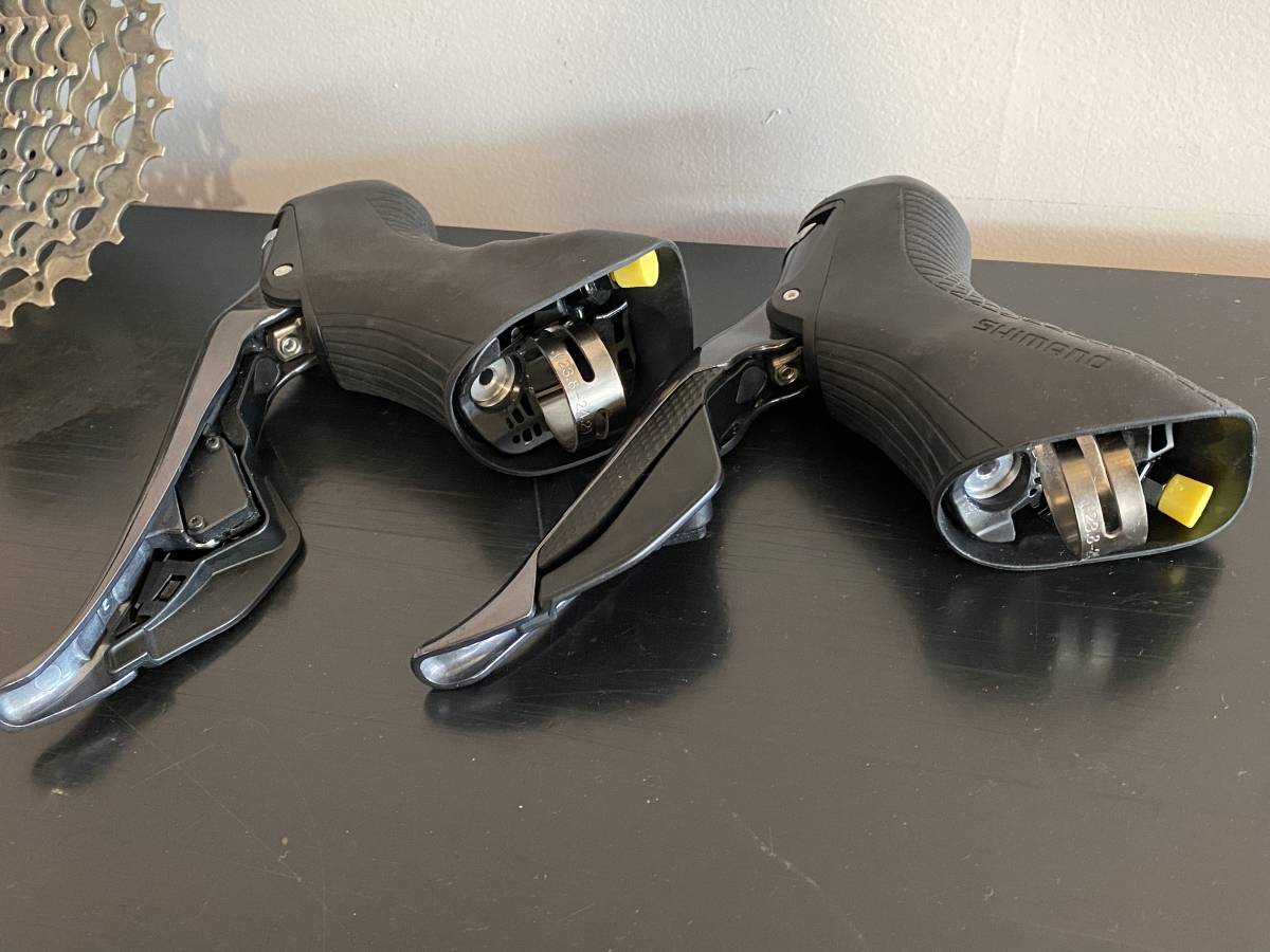 3 中古！SHIMANO 11速 ULTEGRA Di2 油圧DISC R8050/R8070コンポセット 
