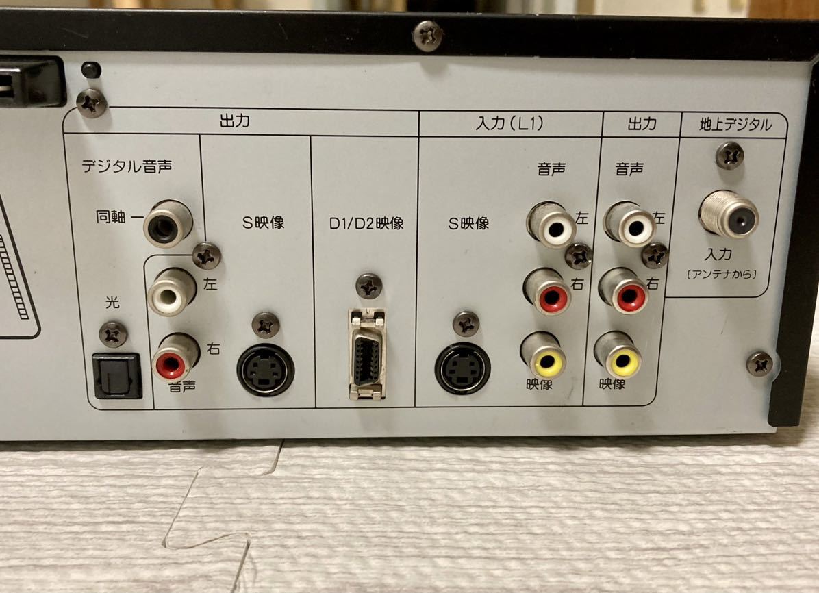 76107077_1