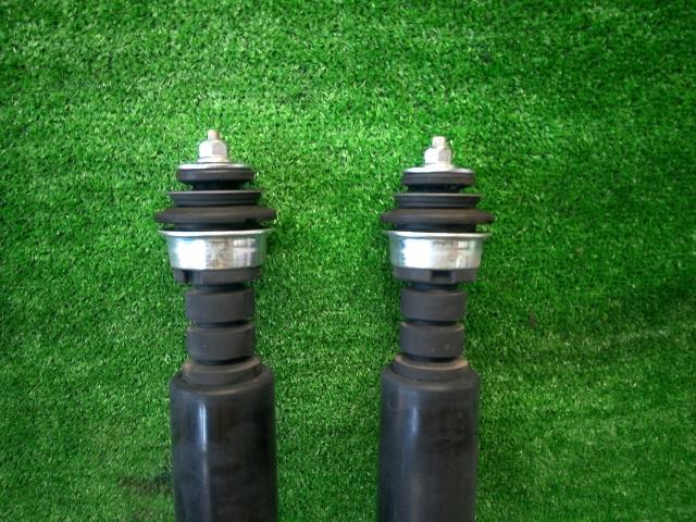 ムーヴ DBA-LA100S LA100S SR New 0 ムーヴ DBA-LA100S Rストラット・アブソーバーセット S38 48531-B2F30