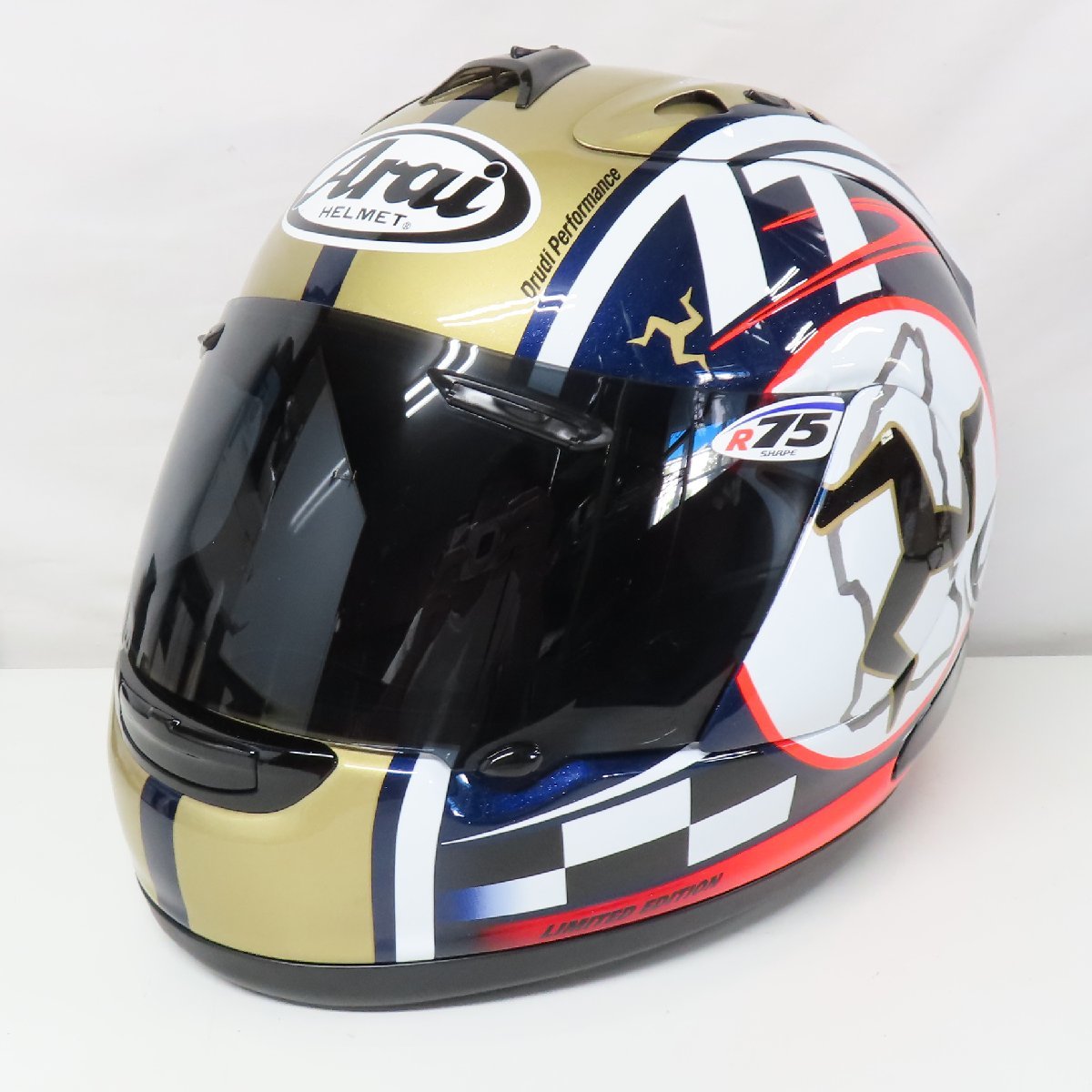 【美品】【レア】【希少】Arai アライ RX-7 RR5 IMO-TT15 マン島TTモデル2015 フルフェイスヘルメット XLサイズ バイク 二輪 人気 限定 RX-7 Arai アライ [レイGP](W-049-134 GP xlの中古品