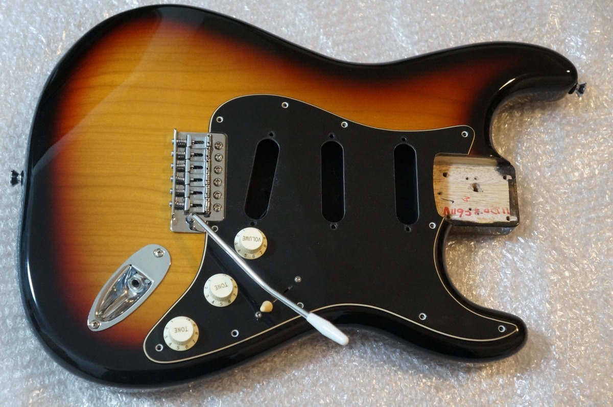 ジャンク品　エレキギター Fender Squier Classic Vibe 60 Stratocaster Body フェンダー スク