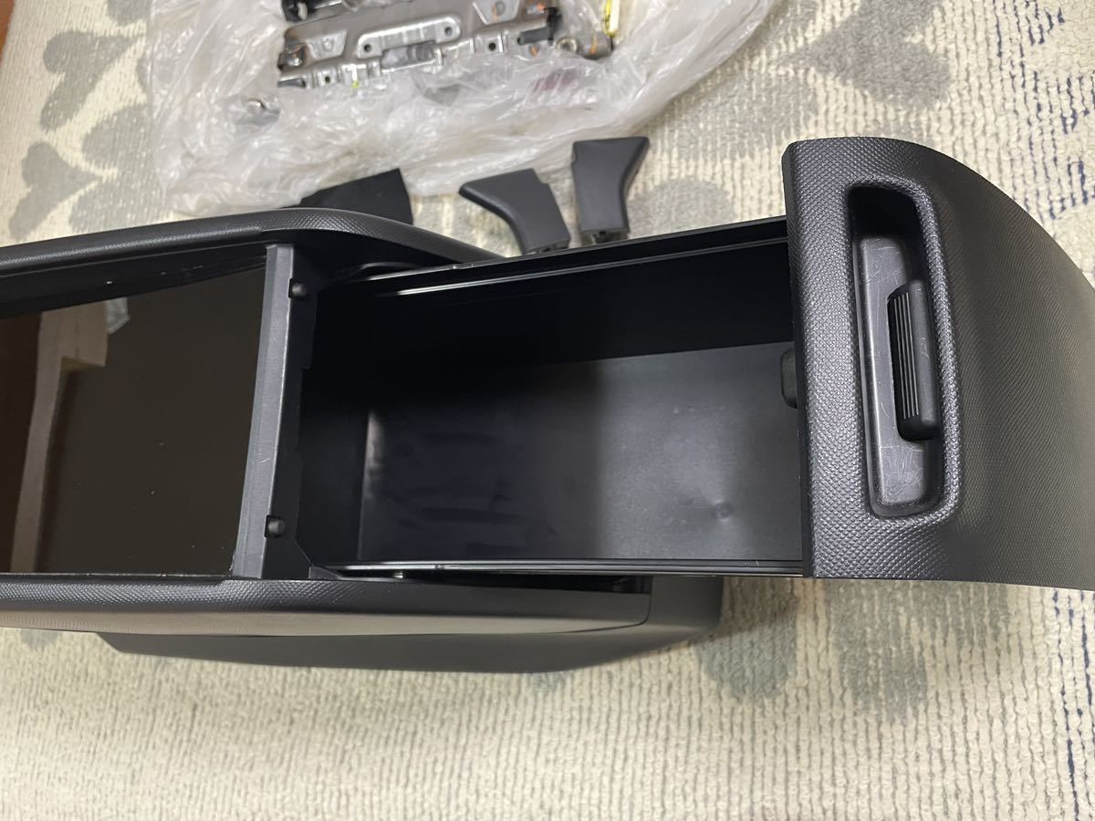 エスティマ 50系 0 純正 | コンソールボックス のパーツレビュー