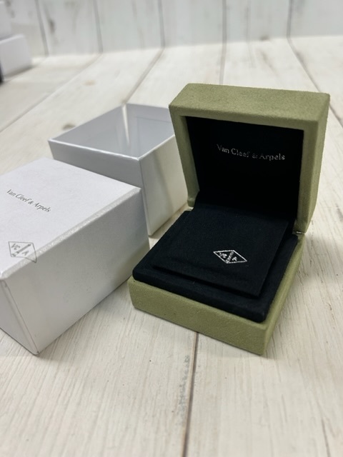 ◇ヴァンクリーフ&アーペル　空き箱◇ジュエリーケース　