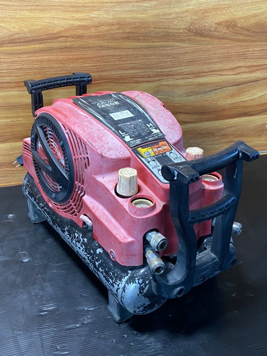 MAX マックス AIR COMPRESSOR エアーコンプレッサー 100v AK MAX マックス AIR COMPRESSOR エアーコンプレッサー 100v AK
