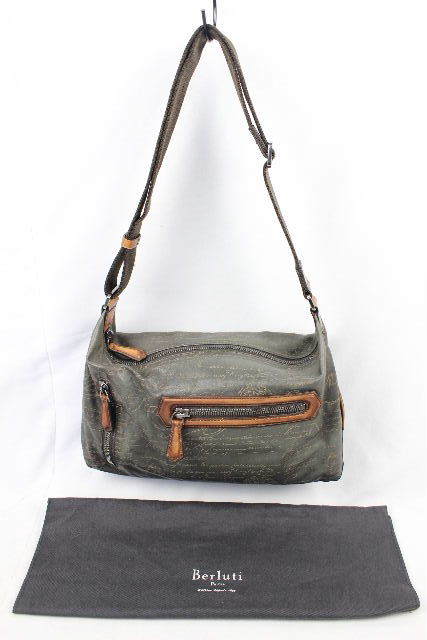 美品 ベルルッティ BERLUTI カリグラフィー レザー ボディバッグ