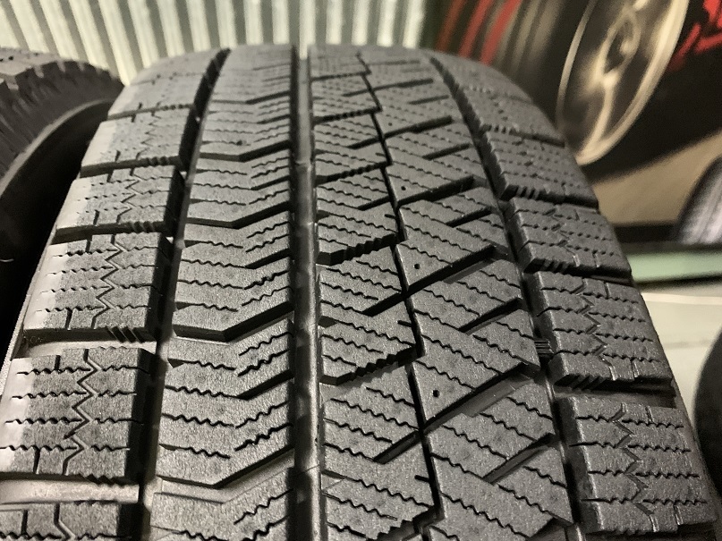 バリ山☆ブリザック VRX2 195/65R16 ロッキー ライズ レックス 安心の