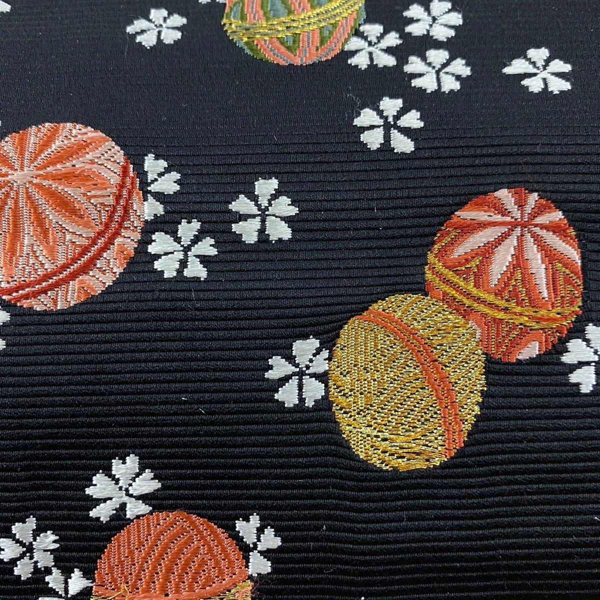 袋帯 名品 鞠 桜 金糸 刺繍 黒 六通 正絹 【中古】 | RAGNA.BY